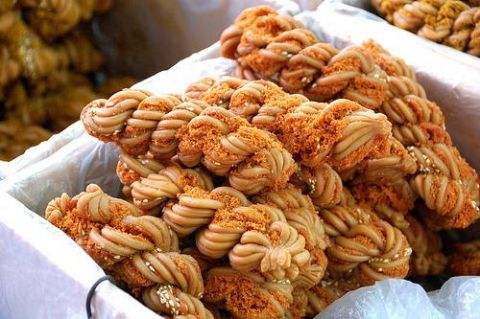 炸大麻花的做法 油炸麻花的做法和步骤 炸大麻花的做法 油炸麻花的做法和步骤